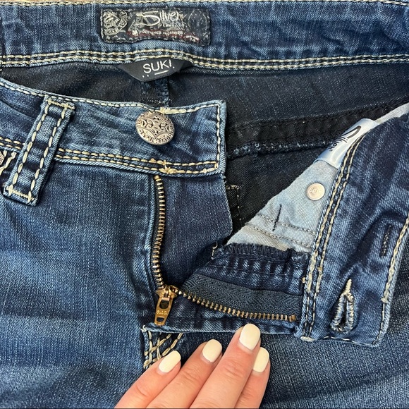 Silver Suki High Straight Dark Wash Denim Embellished Stitched Jeans 26 - Picture 5 of 7